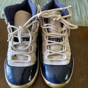 Nike Air Jordan xl 11 retro size 2y